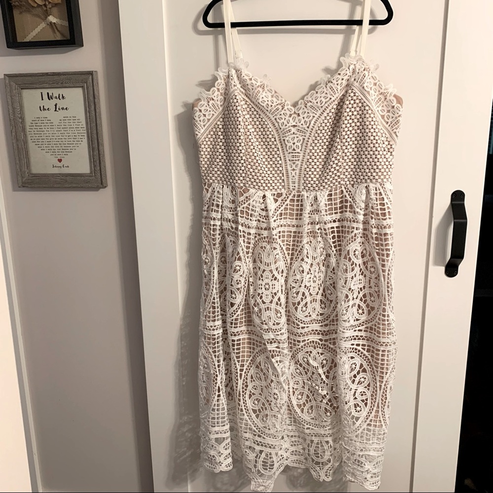 NWT CITY CHIC WHITE LACE DRESS